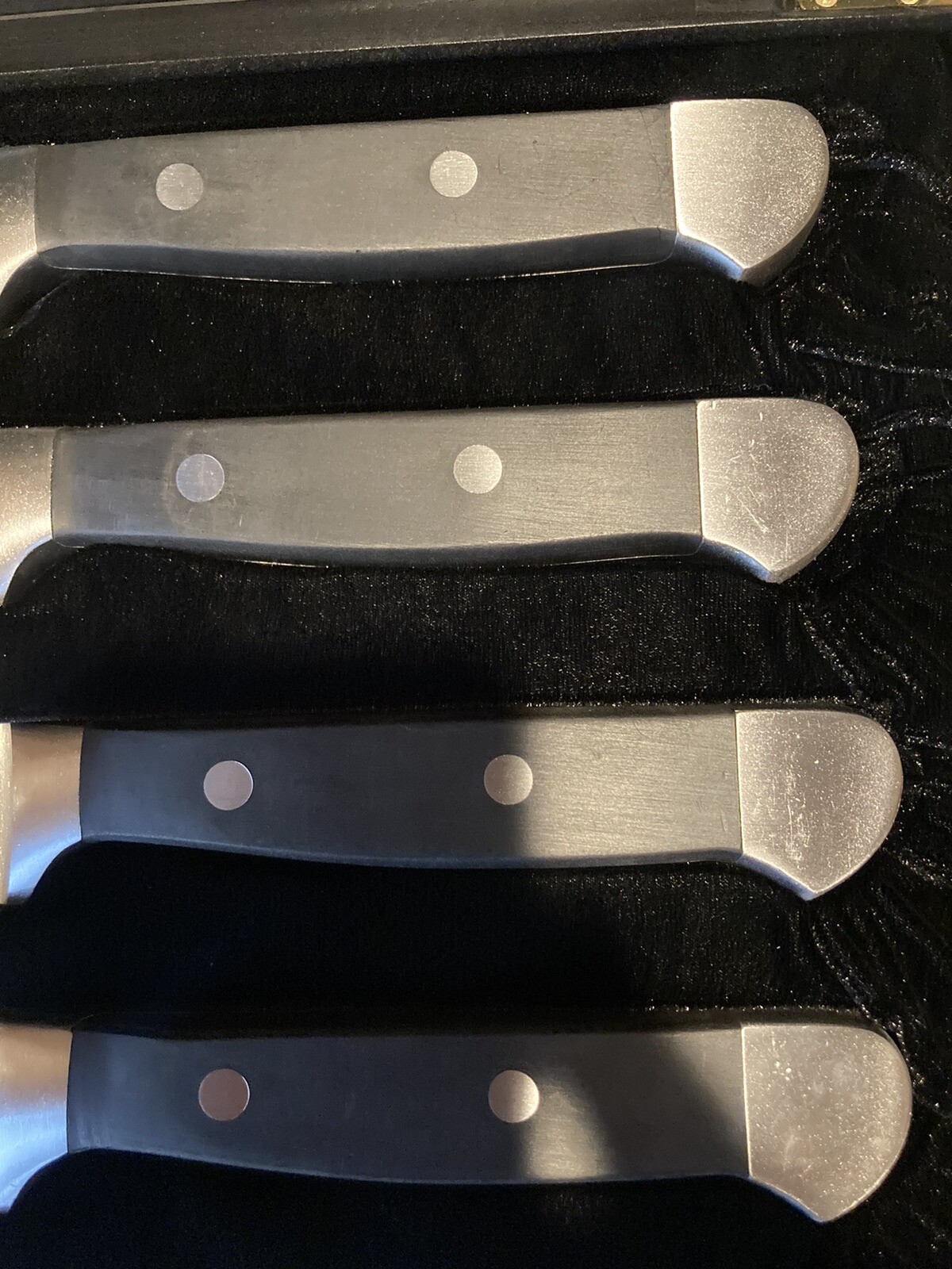 NIB Set of 4 The Capital Grille 2023 Steak Knives In Wooden Box, each 9