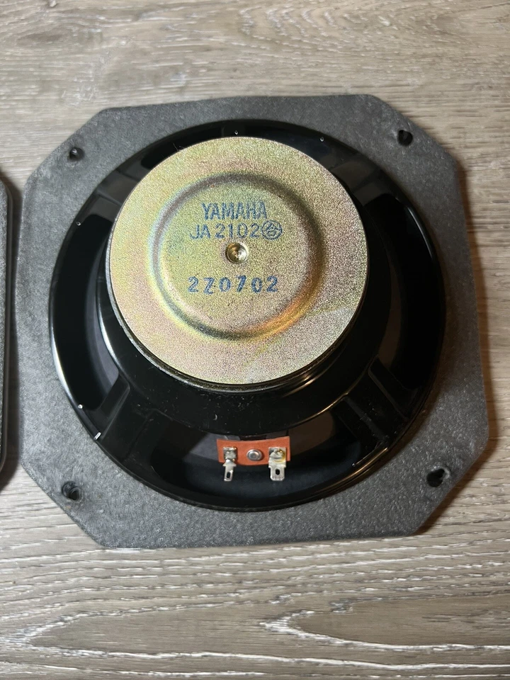 Vintage Pair of Yamaha NS-30T Yamaha JA2102 Only Speaker - Image 4 of 4