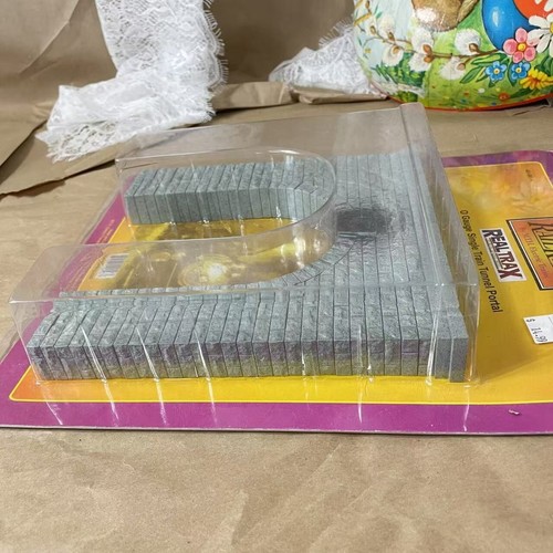 Railking By MTH O Gauge Single Train Tunnel Portal Only one in pack - Picture 4 of 4
