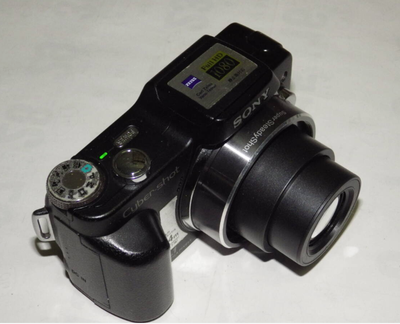 SONY DSC-H3 DIGITAL STILL CAMERA Cyber-shot Full HD 1080 Carl