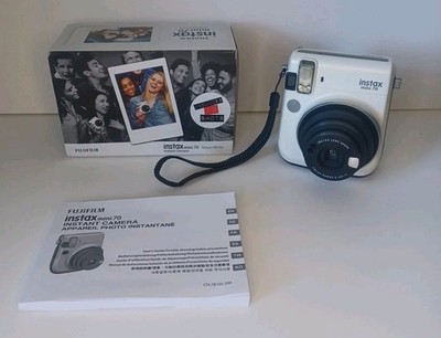 Instax Mini 70 Moon White getestet funktioniert guter Zustand Box und Anleitung 