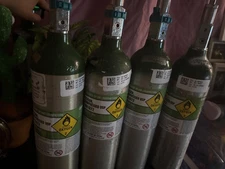  Oxygen tanks I have them available, read the product description, write to me