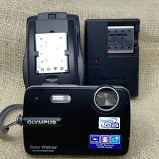 Olympus Stylus Water 3m/10ft Waterproof With Two Chargers And Two Batteries