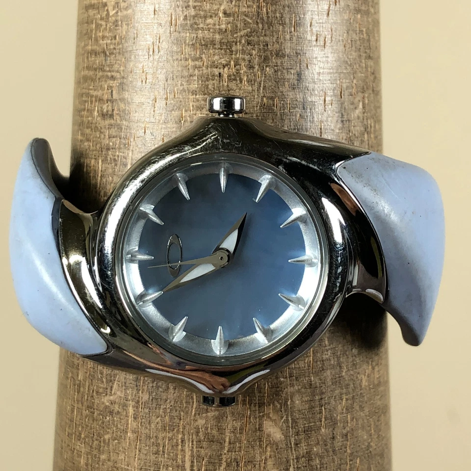 Oakley Crush 2.5 Women Fashion MOP Dial Rubber Quartz Analog 35mm Watch 6 1/4" - Image 2 of 4