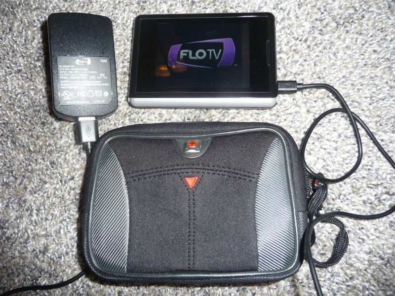 Working FLO TV with charger and adaptor and Swiss Gear carrying Case.