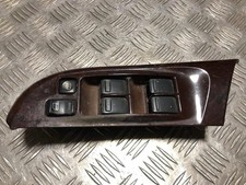 Porte avant et accessoires Nissan MAXIMA QX