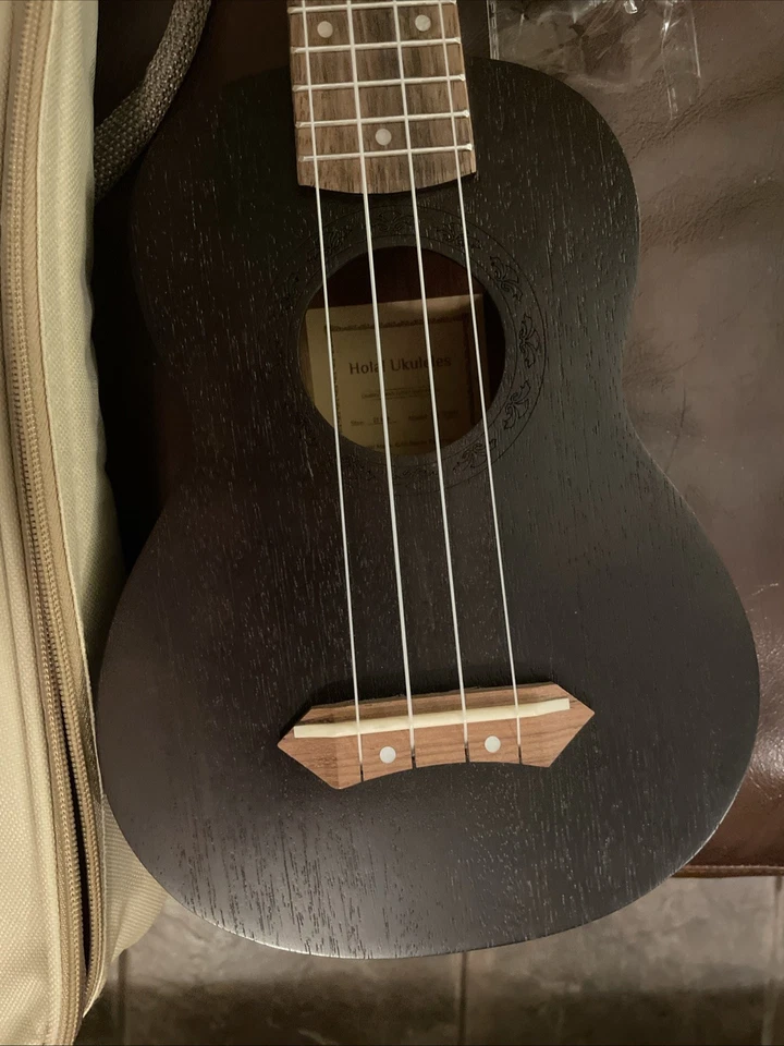 Hola! 尤克里里 HM-121BK+ — 第 3/4 张图片