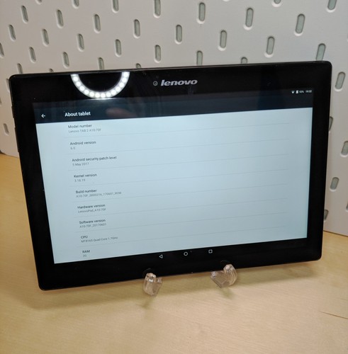 Lenovo Tab 2 A10-70F Midnight Blue WiFi 16GB 10.1" 1GB Ram 8MP Android Tablet - Picture 2 of 9