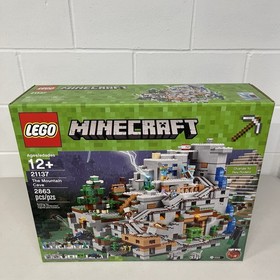 LEGO Minecraft The Mountain Cave 21137 MISB Collectors Condition