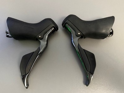 Shimano Dura Ace Di2 ST-R9150 Schalt- und Bremshebel Set - Schwarz, 2 Stück
