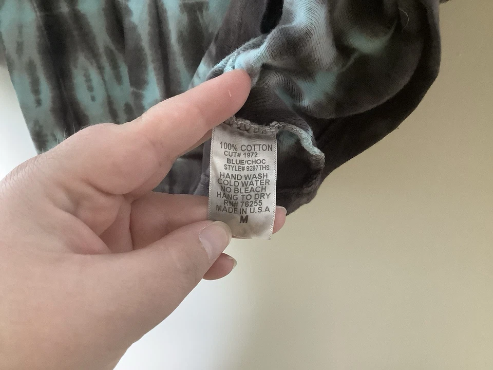 Top Y2K Tryst By Mathew marrón y azul tie dye Foto 4 de 4