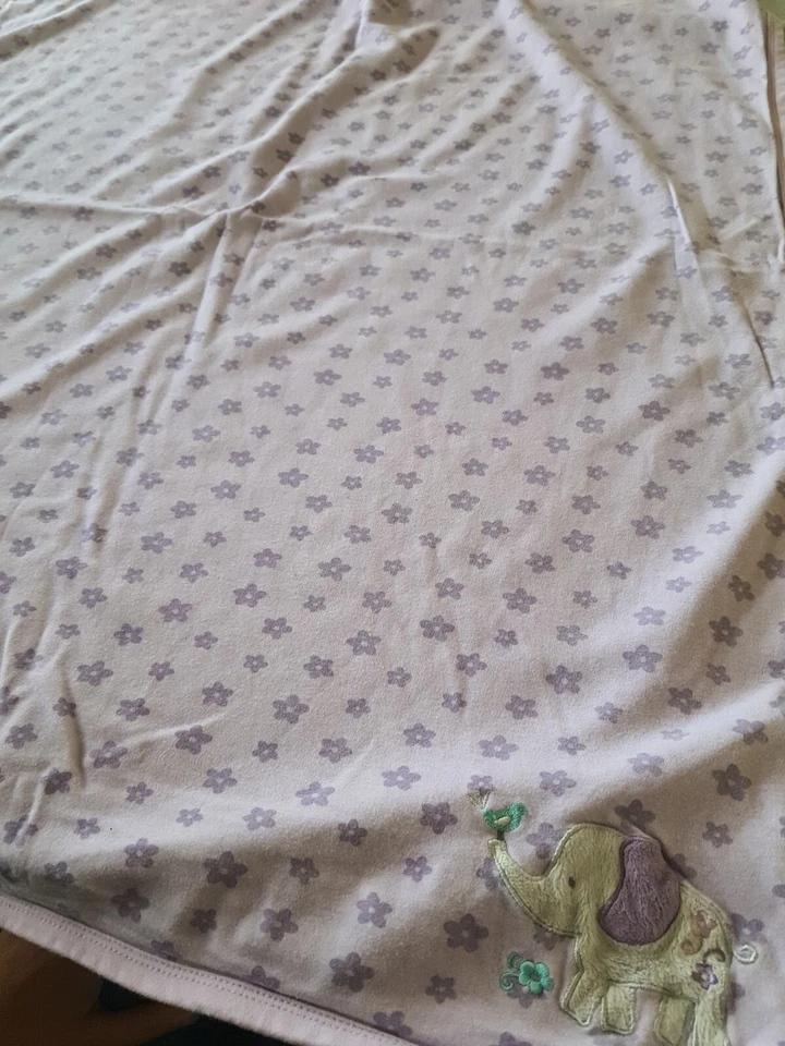 Manta bebé Koala difícil de encontrar elefante y pájaros azules gris púrpura flores mariposa Foto 4 de 4