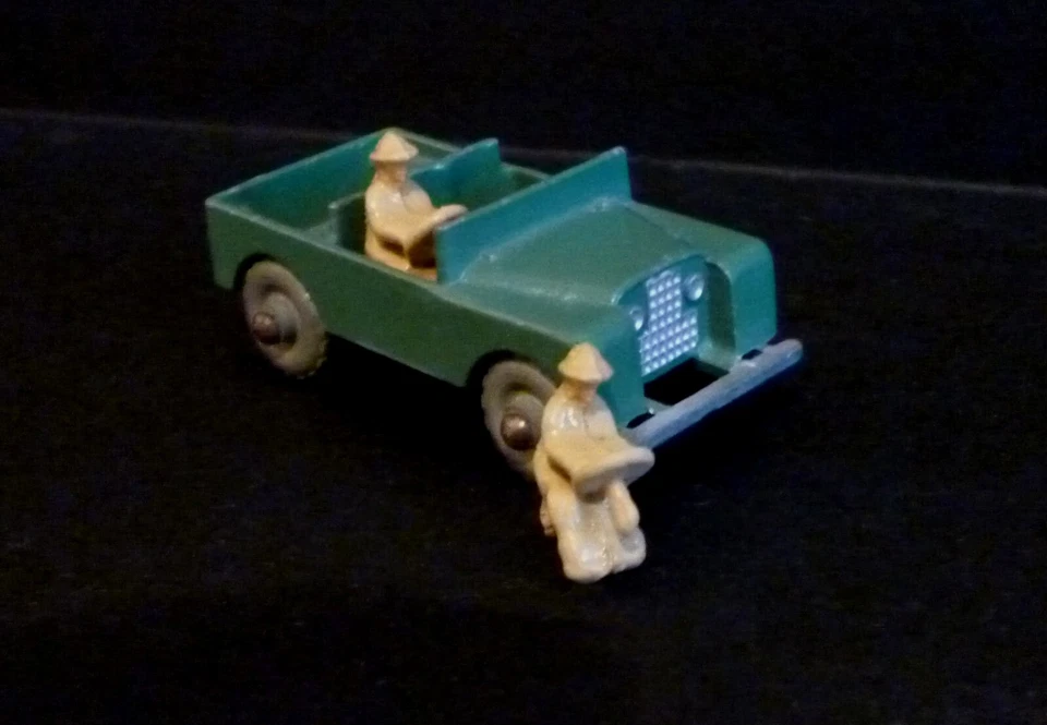 Matchbox Lesney Moko 12a Land Rover replacement Tan Painted Driver (Driver Only) - Image 4 of 4