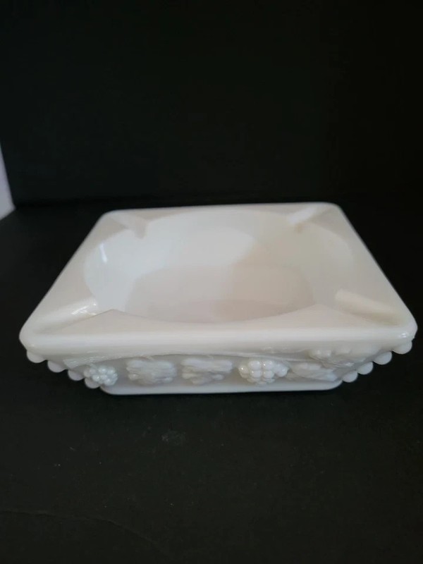 🌟 Vintage Westmoreland Square White Milk Glass Ashtray Harvest Paneled Pattern