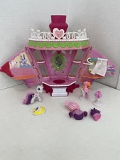 My Little Pony La-Ti-Da Hair Spa And Salon 1 Pony 5 Hair 2 Mannequin 1 Skirt
