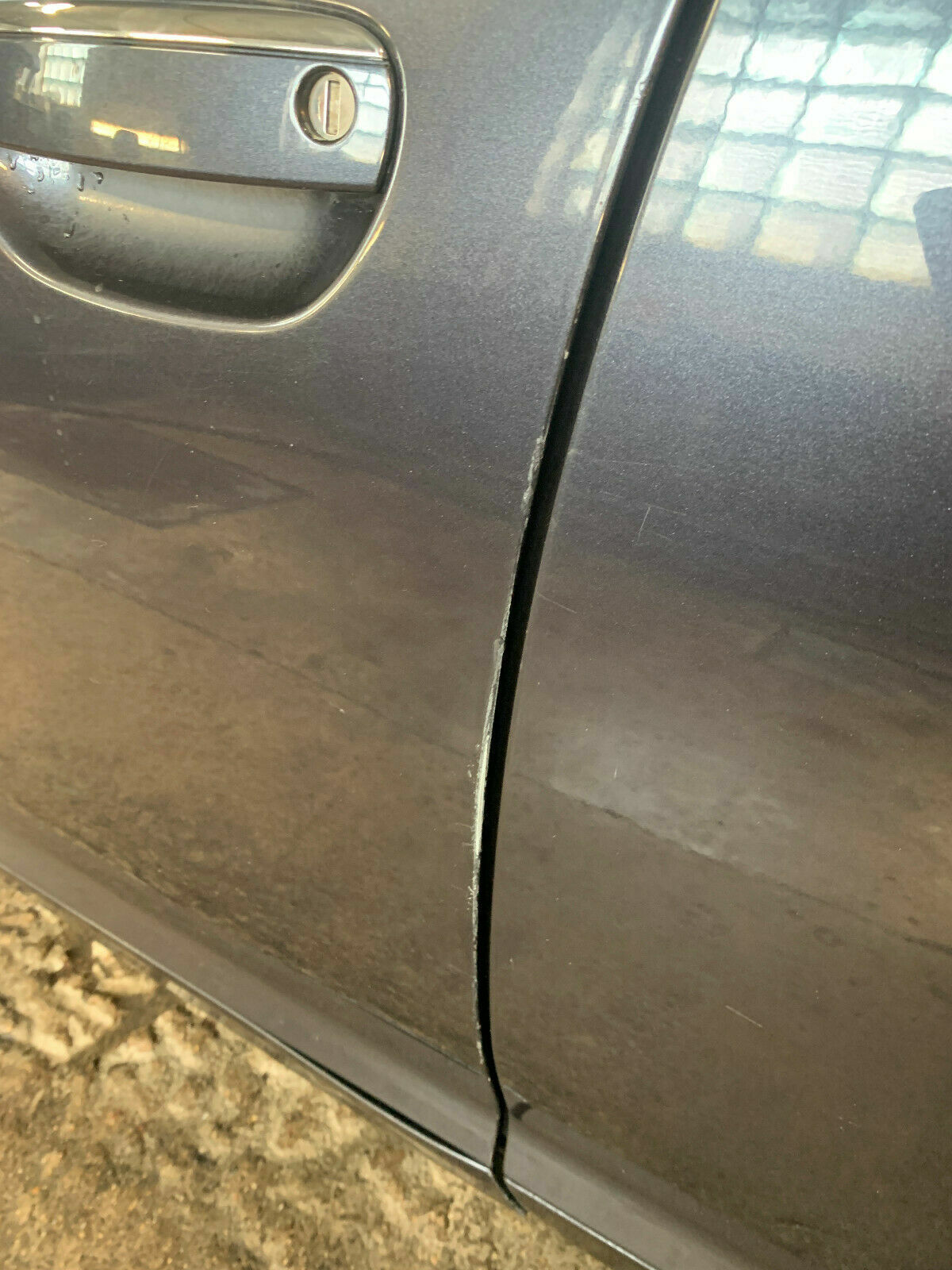 MERCEDESBENZ 197 OBSIDIAN BLACK Touch up paint pen with brush (SCRATCH