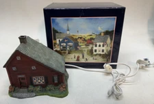 Lang and Wise First Ed 1997 Fisher Saltbox Lighted House w/ Box Liberty Village