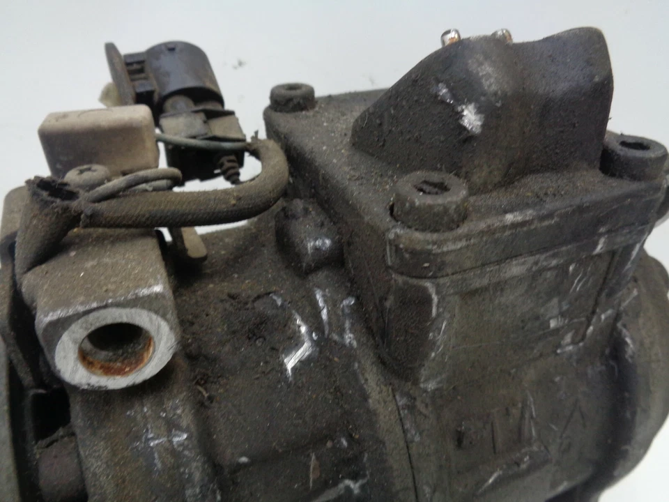 BMW 328i E36 1996-1999 compresor de aire acondicionado 8390646 OEM AK200190 Foto 3 de 4