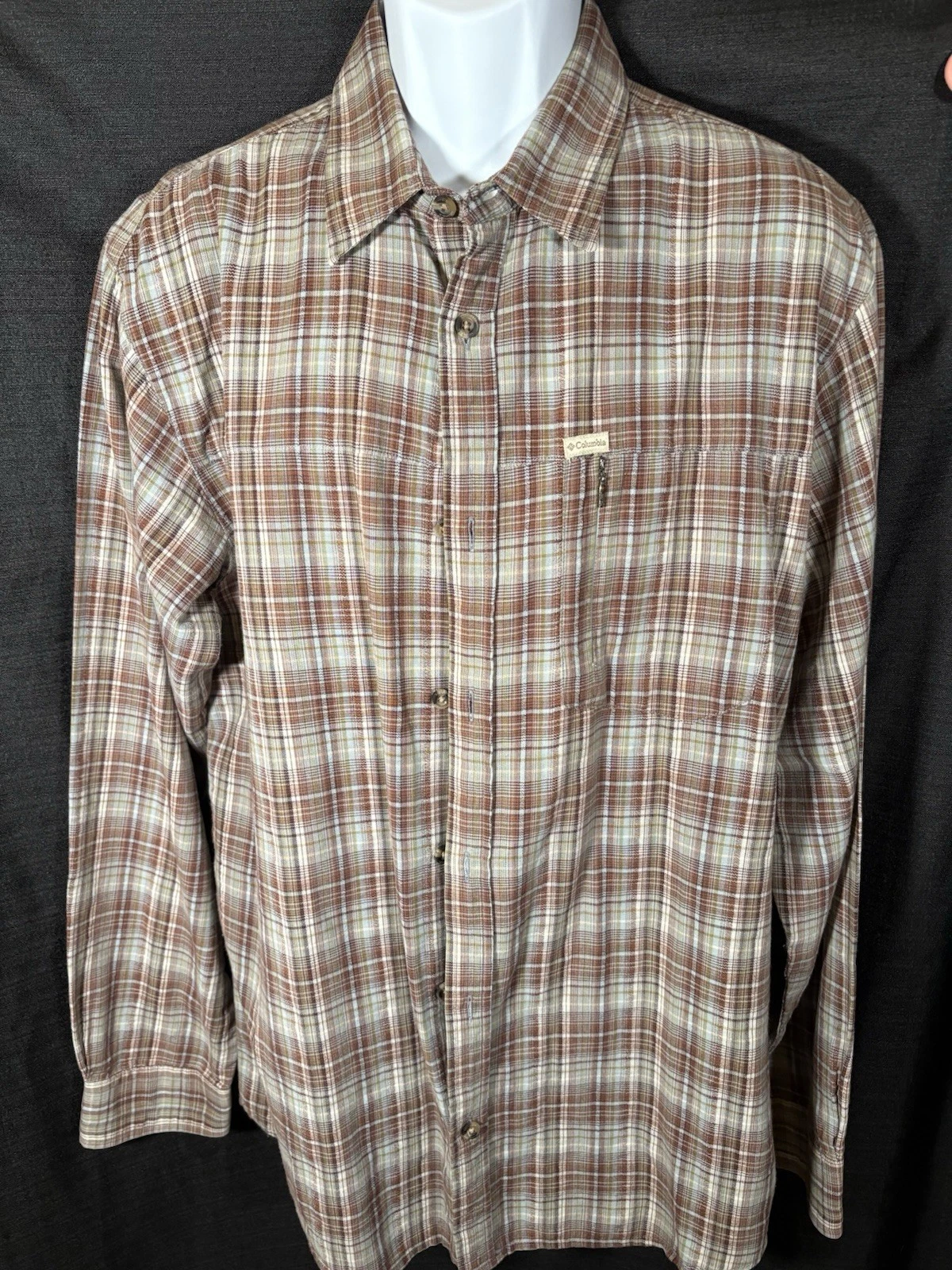 Columbia Men's Large Tartan Plaid Long Sleeve Zippered Breast Pocket Shirt