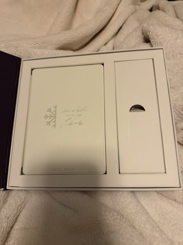 Onyx Boox Poke 3 Special Edition White eReader (6" HD Carta Screen - 32GB) - Picture 5 of 7
