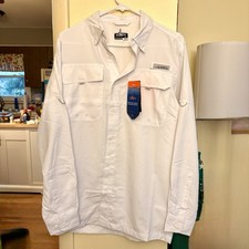 Habit Crayfish Creek Size Small UPF 40 Bright White Men's Button Up Shirt NWT