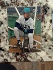 1996 FLEER ULTRA MLB BASEBALL CARD SEATTLE MARINERS KEN GRIFFEY JR #126