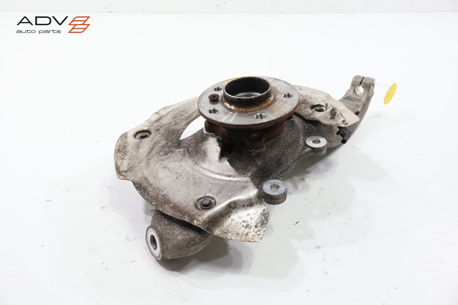 2014 - 2020 BMW i8 I12 FRONT LEFT DRIVER SIDE SPINDLE KNUCKLE HUB OEM