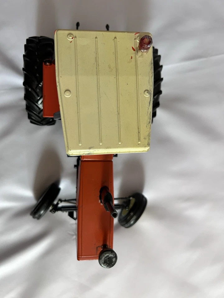 Allis-Chalmers 6080 Die-Cast Model Tractor with Loader - Image 2 of 4