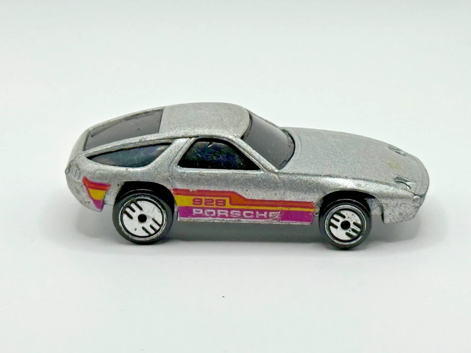 1978 MATTEL HOT WHEELS PORSCHE 928 - SILVER MADE IN MALAYSIA VINTAGE - Image 2 of 4