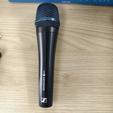 Sennheiser E 935 Vocal Dynamic Microphone e935 Handheld Cardioid Stage Mike