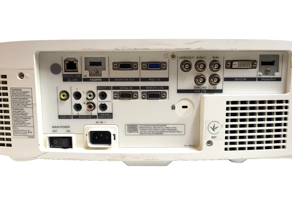 Proyector Panasonic PT-EW730 7000 lúmenes WXGA 610 horas de lámpara Foto 3 de 4