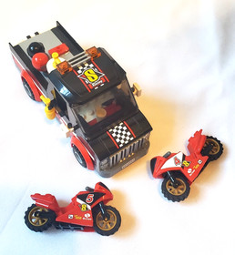 LEGO City #60084 Racing Bike Transporter Complete w/Instructions & All Minifigs