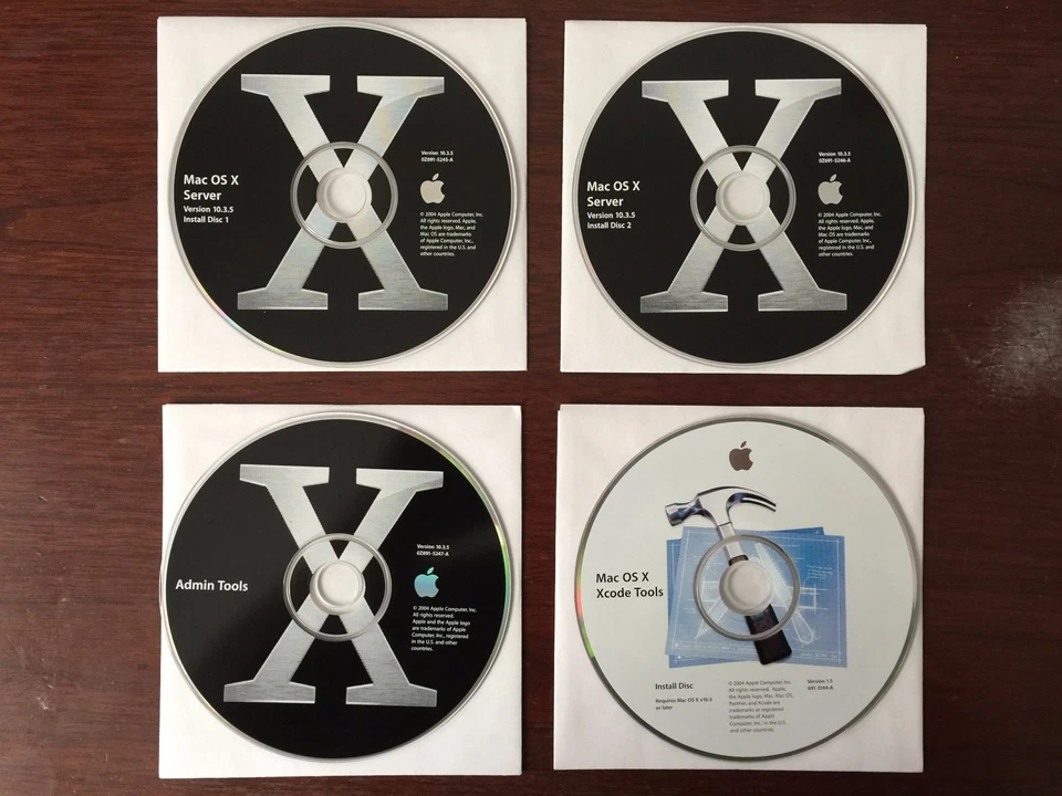 Apple Mac OS X Server 10.3 with unlimited clients key, Original 4 CD set w/Docs - Image 3 of 4