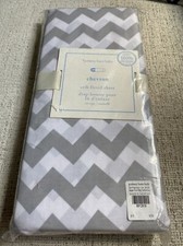 Pottery Barn Baby Gray and White Chevron Crib Sheet New