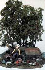 WOODLAND SCENICS HO SCALE THE HUNTER MINI SCENE building tree woods WDS104 NEW