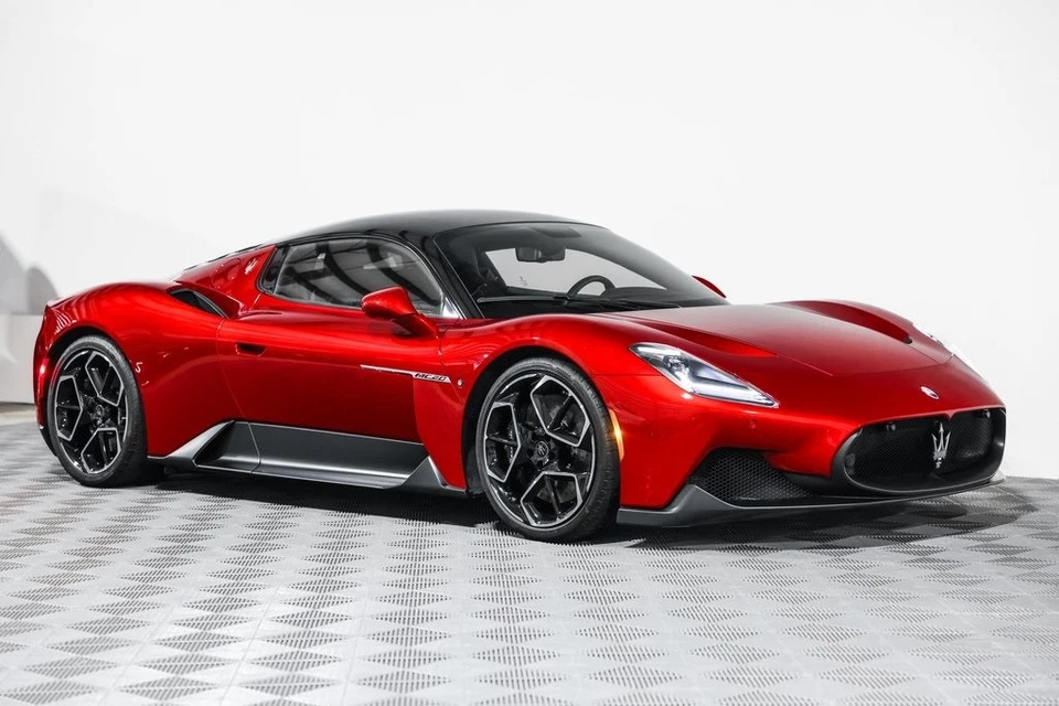 2022 Maserati MC20 - Изображение 4 из 4