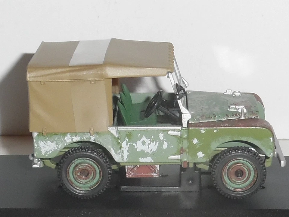 VANGUARDS / CORGI. VA11119 Land Rover Series 1 80" `L07` Light Green (Weathered) - Image 4 of 4