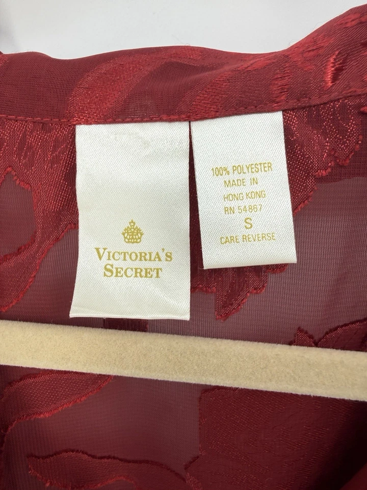 De Colección Victoria's Secret Conjunto Pantalones Cortos Botones L/S Pequeño Etiqueta Dorada Rojo Semi Transparente Foto 4 de 4