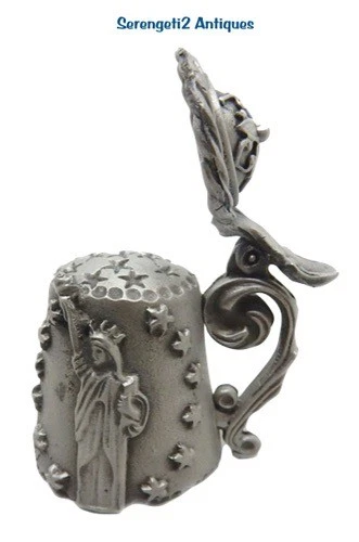 Dedal de peltre Nicholas GISH 'Miss Liberty' *Siglo XX Foto 2 de 2