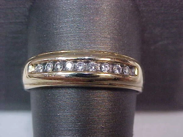 VINTAGE MENS NATURAL NINE DIAMOND BAND RING 10K YELLOW GOLD SIZE 10.75 - image 2 of 4