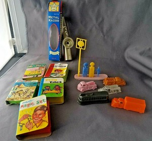 dime store toys