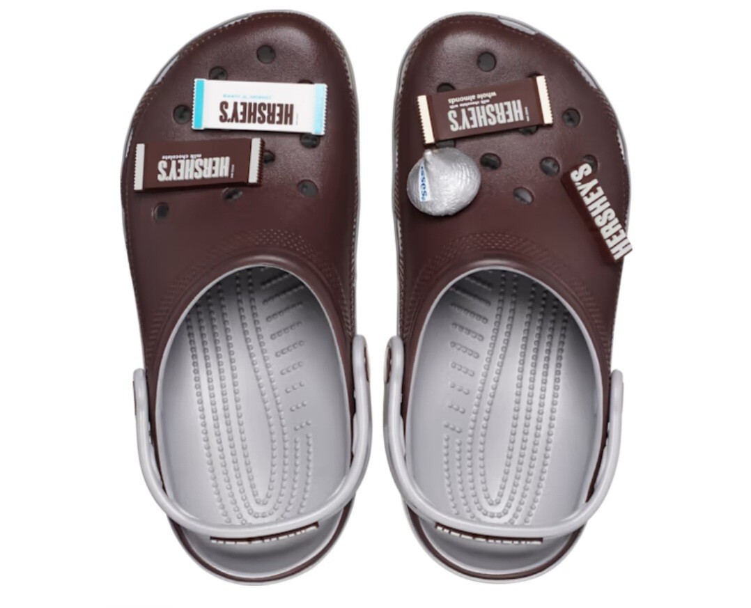 Crocs Hersheys Classic Clog Unisex Size 6 Mens 8 Womens Brown NWT CROCS x Hersheys Clogs Sandals Mens 6 Womens 8 Brown Silver  main image 2