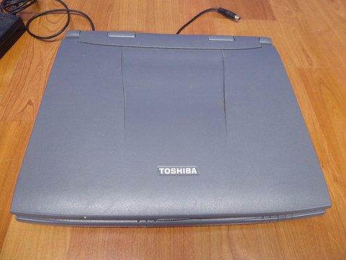 TOSHIBA SATELLITE 2595CDT VINTAGE PC LAPTOP w/ P/A SOLD AS-IS NO BATTERY - Picture 12 of 19
