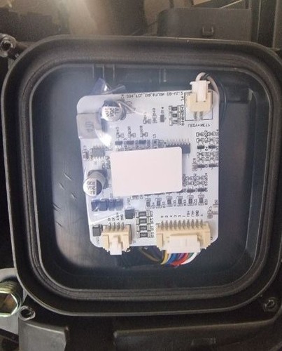 BRAND NEW Headlamp for Mercedes Benz C Class XENON HEADLIGHT Right Hand Side - Picture 9 of 11