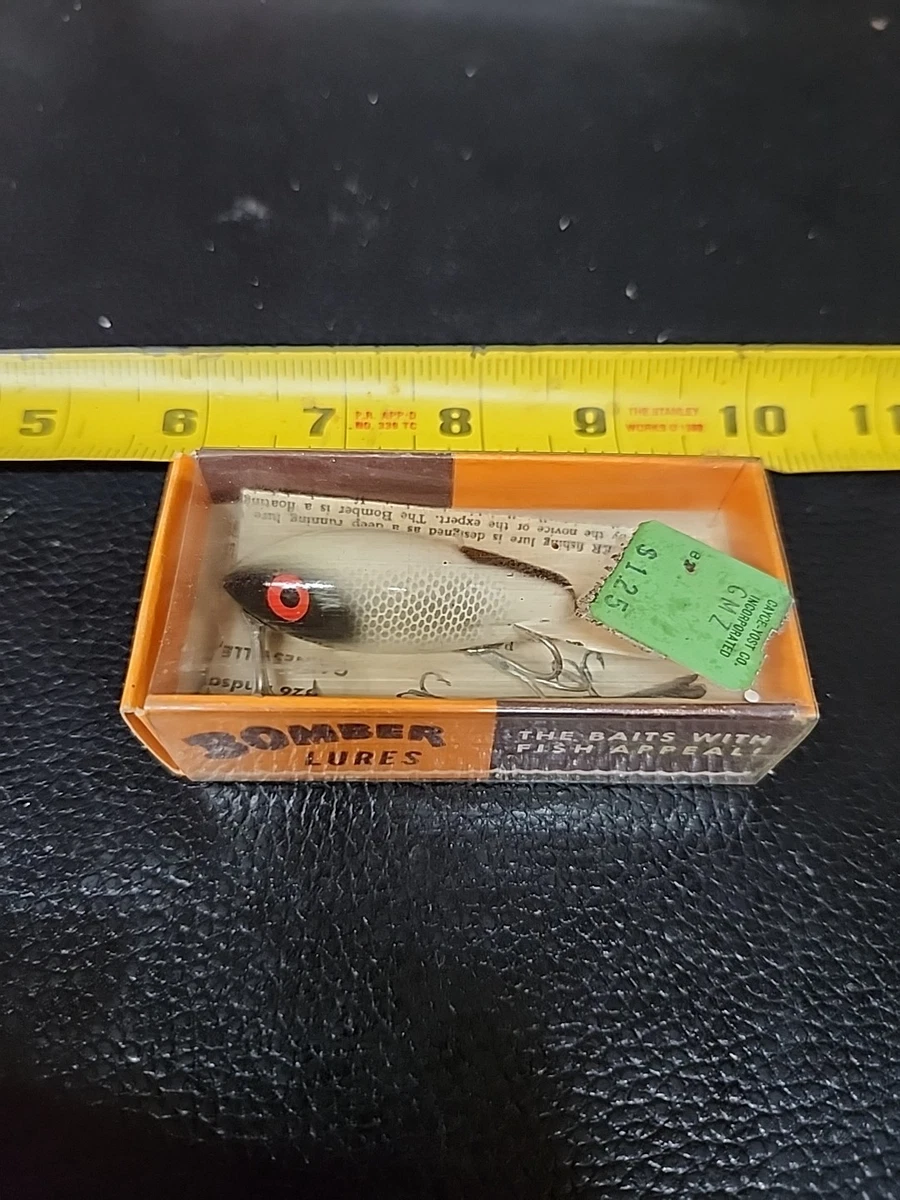 Leurre Vintage Bomber Deep Runner Blanc 2 1/8 En Bois Avec Boîte D'origine USA