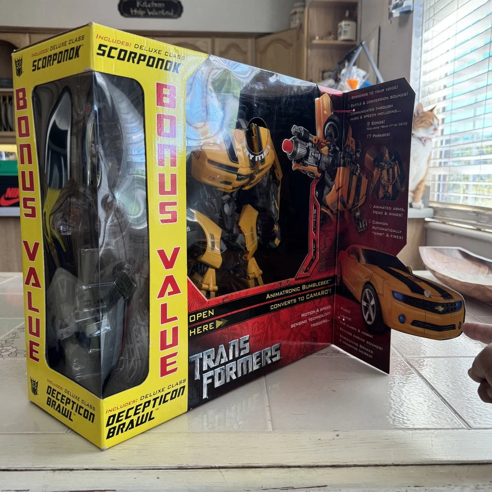 Rare Transformers Ultimate Bumblebee Special Value Pack 3 Figures  - Image 2 of 4