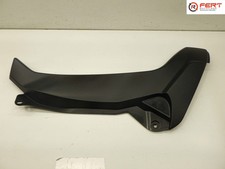 Plastique sous réservoir gauche (Triumph - Tiger Sport 1050 2016 - 2020)