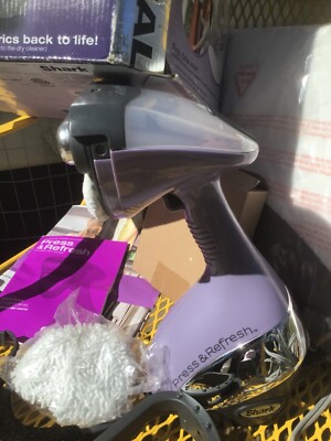 SHARK PRESS & REFRESH GARMENT CARE SYSTEM STEAMER WRINKLE ERASER