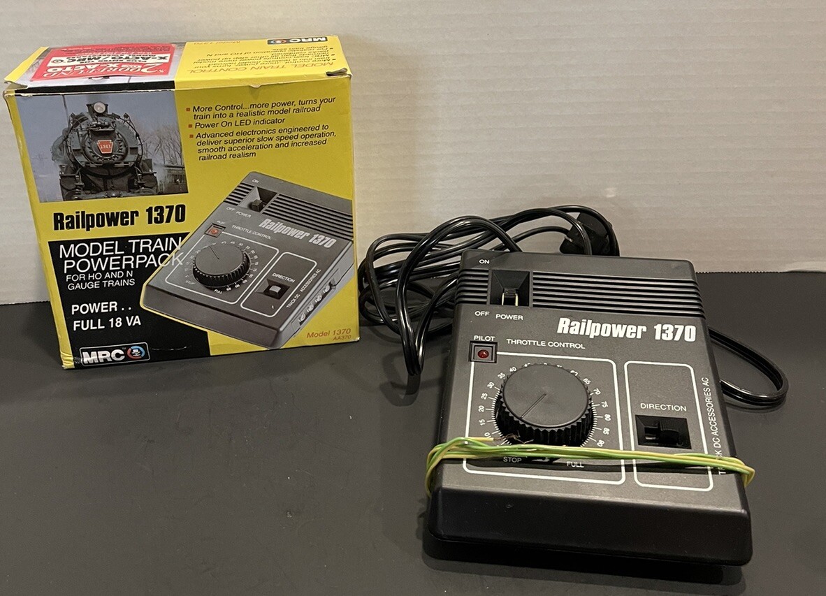 Vintage Railpower 1370 Model Train Power Pack (18 VA) MRC AA370 HO/N