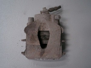 Bremssattel Vorne Links VW Golf 1.9 TDI Bj 1998 1 J 1363071